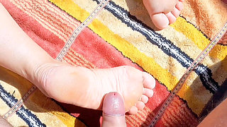 Selena's Naked Outdoor Posing and Small Feet Worship