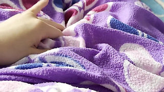 Beautiful Gitl Masturbating