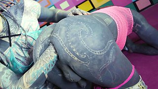 Anuskatzz fists and gapes Lily's ass