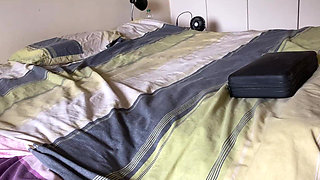 Lucky Scaffolders Gets to Watch Through the Window