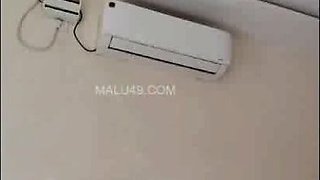 Supah Ultra-kinky Indian mal Displays and Finger-banging