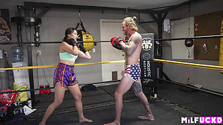 Boxing Babe Pins Down Sexy Sparring Partner