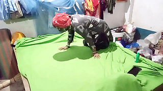 Hot desi Chut ki chudai with romantic padosi bhabhi