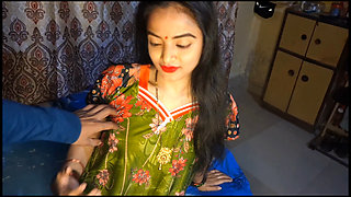 Real homemade Bhabhi Night dress is very sexy and hot beautiful Devar hear tight pussy fucking indian desi village girl tight