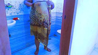 Saudi Arabian Hot Stepaunty Fucking in the Bathroom