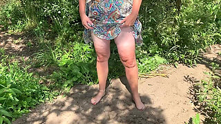 Mrs Mature Feet Remembering Summer Days