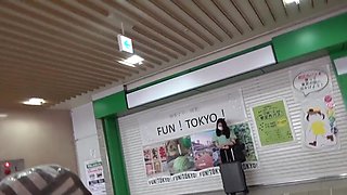 Fetish video of a Japanese pharmacist with a nice figure