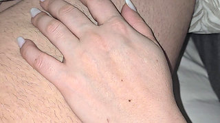 Step sister saw step brother big dick in bed naked and handjob his dick