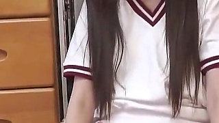 She Had a Weakness for Older Men: Shuri Atomi's Most Unexpected Love Story - Chapter 2