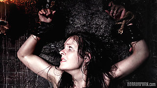 Horror Porn 54 Wraith's Play