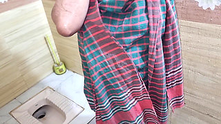 I Fucked My Wife Shower Time in Bathroom Then Sucking Boobs