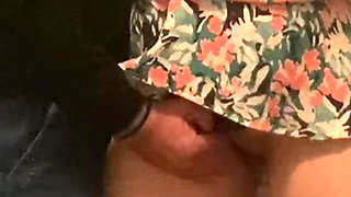 Omg! a Perverted Stranger Masturbates Me on Subway