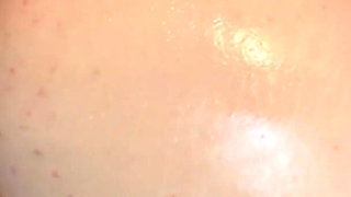 Thick Girl Moan a Lot and Makes a Huge Squirting!