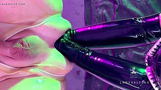 Lady Valeska  Maz Morbid Lesbian Double Fisting