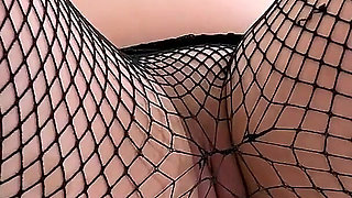 Curvy Goddess Mimi Will Heal All Your Ailments with Her Bountiful Body