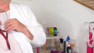 Silicone Bombshell Barbie Esm Came to Show Her New Tits