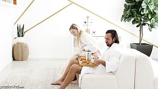 Heavenly Amber Moore at natural tits dirt