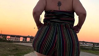 -Onlyfans.com- Hourglassleigh - Strolling In Stripes At