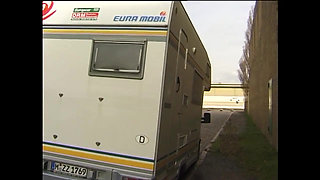 Sex in car with blonde cougar who likes facial end