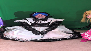Layered PVC Maid Aoi in a long magic wand vibrator session