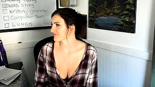 Amateur super hot brunette masturbating 3 mp4