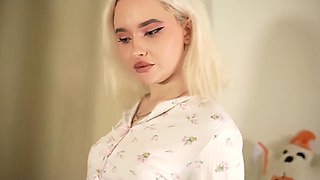 Horny sterpsister craves for her stepbrother's dick and she is laways stuck in ridiculous places