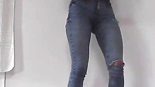 Mistress Cleo Smoking and Crush