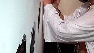Roxys Den Glory Hole - Cheri Pi Filming VR Clips Bts