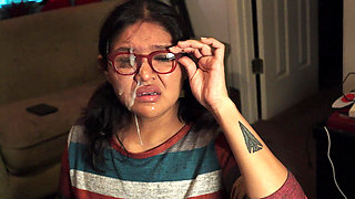 Faceclapping on Dees