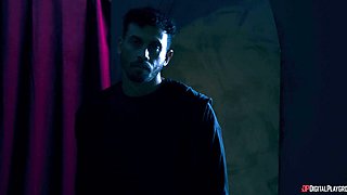 Emma Magnolia's Wild Bedroom Passion Explodes in Sultry Heat