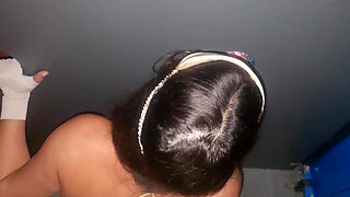 Gangbang in Swinger Club Swallowing Cum