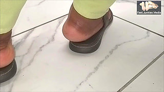 Nurse Jasmine Doe's Afterwork Hot Stinky Feet N Nude Long Toenails