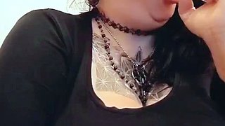 Masturbation close up Tamara big clit