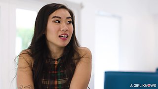 Chloe Temple Dazzles in Glamorous Squirting Swinger Scene