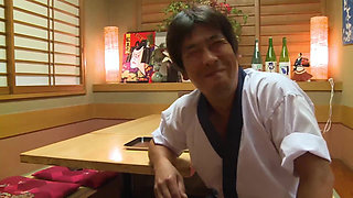 V Actresses Work Part-time as Lascivious Women at a Tavern, and It Becomes a Thriving Business!