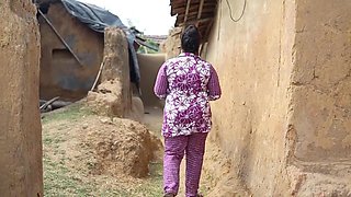 Voluptuous Indian beauty enjoys passionate village desire with climax