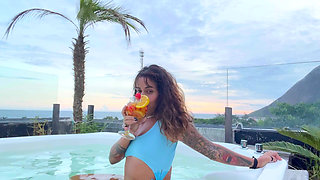 An Afternoon with Your Queen Lolah... Enjoy.