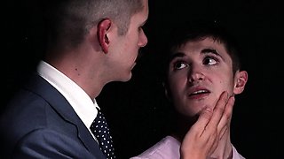 DILF makes first time twink tremble breeding