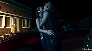 Queenie Sateen's Wild Interracial Passion Explodes in Sultry Heat