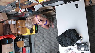 Blond bombshell Emma Hix & Wrex Oliver's amateur encounter in lacy lingerie