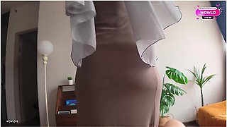 Stepmom With Big Round Ass Accidentally Caught My Morning Boner