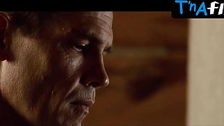 Elizabeth Olsen Ass, Knockers Gig in Oldboy