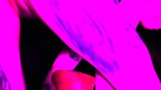 Natural brunette solo toying