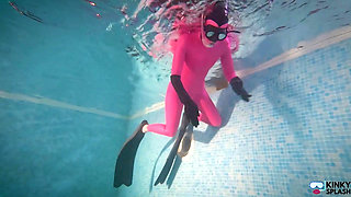Slippery Latex Slut's Deep Pool Diving Tease