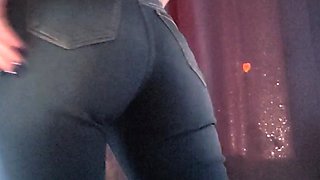 Ass and pussy toying sexy solo babe in close up masturbation