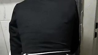 TEEN WANT TO FUCK IN PUBLIC TOILET