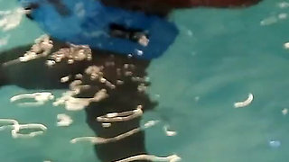 Flashing in the Second Hand Shop 01 & Learning to Swim, Lesson 02