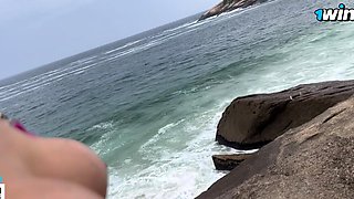 I MET THIS BUSTY BLONDE ON THE BEACH AND SHE ENDED UP IN A