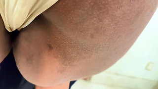 Beautiful Arab Girl Clean My Room When I Rent Her Airbnb Home, Now I See Her Huge Ass & Masturbat