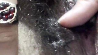 [close up] Latina Arab Goddess Fingering Her Own Hairy Pussy to Orgasm